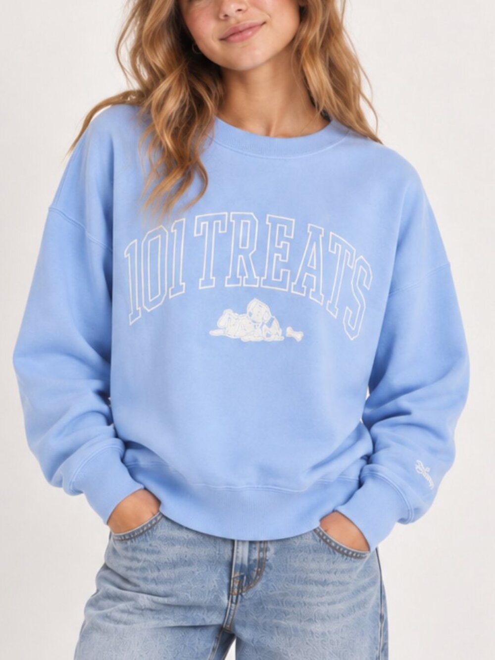 Uniqlo x Disney Dearest Friends Oversized 101 Dalmations Crew Neck Sweatshirt